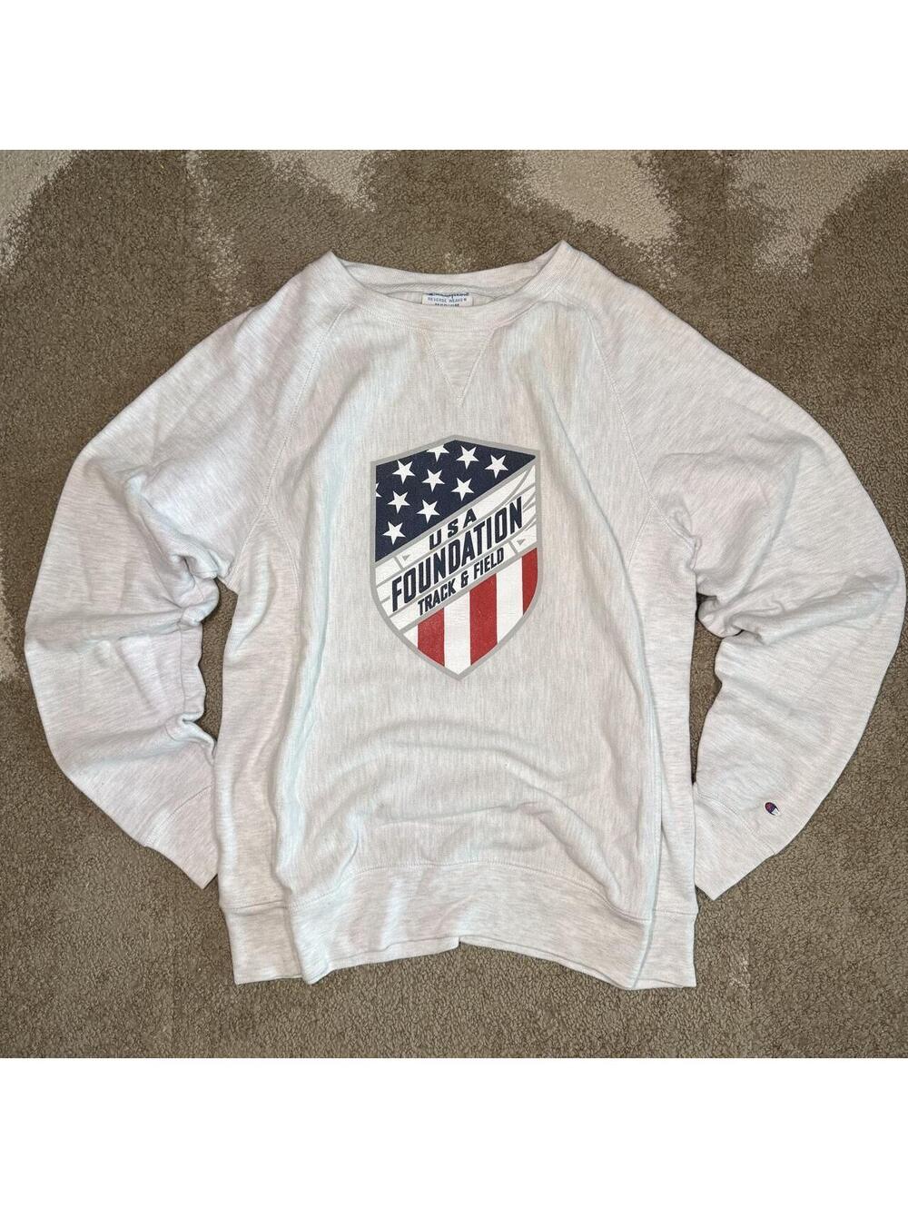 Champion Men's Grey and White Sweatshirt